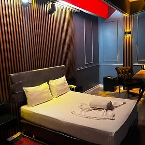 Camera standard con letto king size